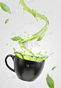 3d渲染的现实绿茶与茶飞溅