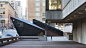 【专筑•视界】加拿大工作室MSDL接触艺术广场蒙特利尔


 三万五千天，每年800万。这是量的访客，客户和路人 - 那就是 - 公众，通过艺术广场在蒙特利尔，加拿大，Dagenais最近重新设计的工作室门克斯Shooner的文化空间乔治·埃米尔Lapalme的过渡。 其建筑风格的目标是，到一个地方，更是热闹，方便和能更有效沟通文化提供广阔的景观，以及商业服务里面的一部分在魁北克省最大的文化复杂转化。 当进入复杂的，给人的第一印象是走在一个巨大的门厅，一个空间，访问所有从......