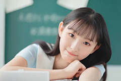 希望不上班的Ivan采集到美女——青春