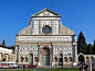 facade Santa Maria Novella, Florence 
他为佛罗伦萨的St Maria教堂设计的正面，已经可以看出他想用希腊神庙掩盖住“山”字形面。