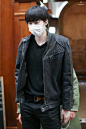 摩登兄弟超话   #刘宇宁唱让酒#

/ 20210127 《终极笔记》售后直播下班 /

记0127直播：
《让酒》&《冥冥有声》原唱：刘宇宁
嘉宾&场控&主持人&音乐总监&直播PD：刘宇宁...展开全文c