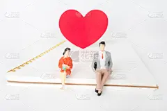 小的,大步行走,全家福,中年伴侣,小雕像,少量人群,水平画幅,会议,伴侣,人群