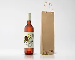@好好广告—陈小强 好好广告是一家集品牌建设、广告创意、电商服务为一体的综合创意机构，为客户提供全方位品牌设计服务和整体视觉解决方案：包括品牌VI设计、创意海报设计、产品包装设计、新媒体传播、电商视觉形象等综合线上&amp;线下一站式品牌设计服务。了解更多，关注微信公众号“好好设计”：Haohao-design 。

