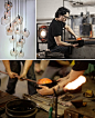 美国艺术家 John Pomp以优质手作家具和灯饰闻名，视频记录了John Pomp工作室吹制玻璃作品的过程。