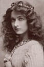 爱德华时期美人丨美国默片演员Maude Fealy(1883 .3.4– 1971.11.9)