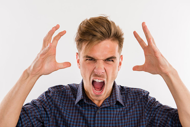 生气的国外男人图片素材