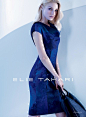 杰西卡・斯塔姆-现代的形状与蓝黑色调，合身的轮廓，展现一幅优雅圆滑的运动时装秀---酷图编号1068476