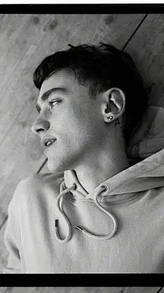 壁纸高清全屏 男生_百度图片搜索