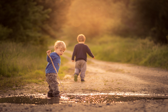 mud and puddles by I...