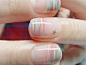 Pretty pastel nails: 