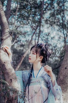 ACGaLIEz采集到美女