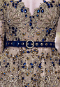 Elie Saab Haute Couture SS 2017 Detail┃通过这些手工刺绣于薄纱之上的珠片宝石，把服装本身变成一件精美绝伦的艺术品～ ​​​​