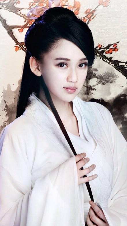 生怕离怀别苦，多少事，欲说还休。#陈乔恩...