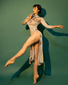 渺小的秋采集到女pose