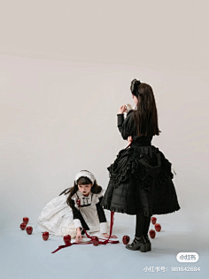 B双人多人构图姿势动态-花瓣网|陪你做生活的设计师 | cosplay