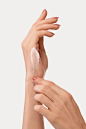 This contains creme, hands, soft, foundation, sample, white,  advertis