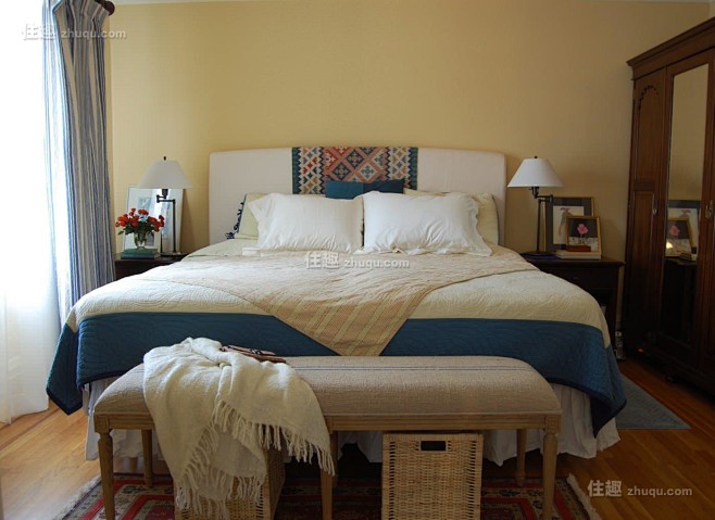 黄色温馨法式卧室设计装修效果图