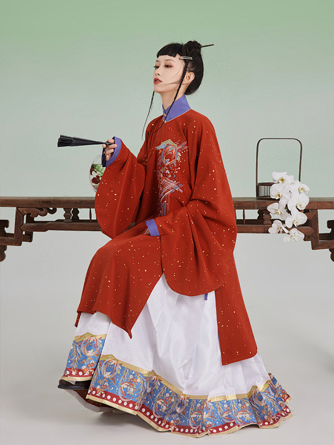 七月夕 瞳瞳 原创明制立领烫金绣花长衫仿妆花马面裙汉服女-淘宝网