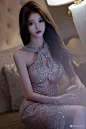 小姐姐这个写真的风格真诱人呀～...@婲洛神花的动态