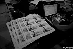 小新插画1247551890图片墙 @酒窝与moon 今天下午在印刷厂辛苦监工。特此表扬！ 我在这里 http   t.cn 8kRRR_4a5c2192jw1efoi5qlycuj21rw16n4d3.jpg