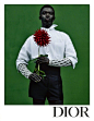 Dior Men S/S 2021 Campaign. 迪奥春夏男装片，这季Kim Jones与艺术家Amoako Boafo合作打造，全黑模阵容出镜，彩色背景和花卉图案搭配黝黑肤色，呈现出醒目的视觉效果。

摄影: Rafael Pavarotti   ​​​​