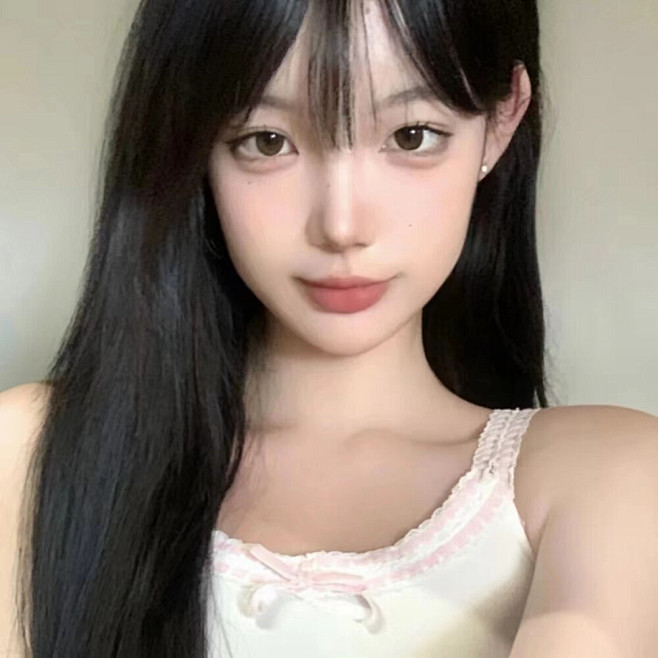 女