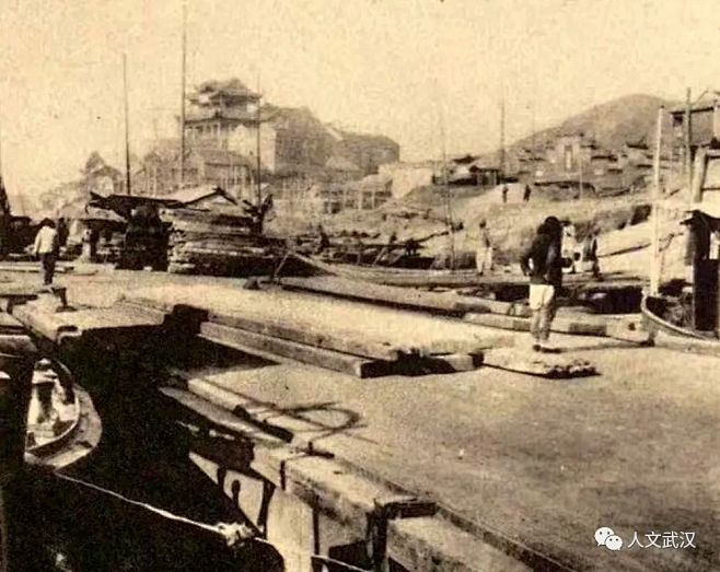 《显正街记忆》大屋灯暖——水井