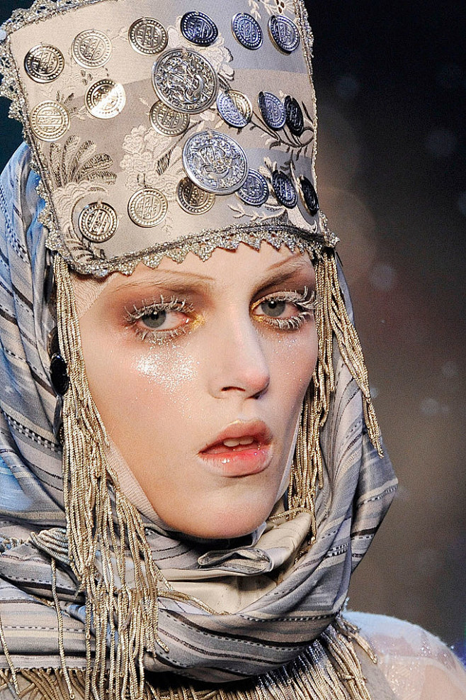 John Galliano Fall 2...