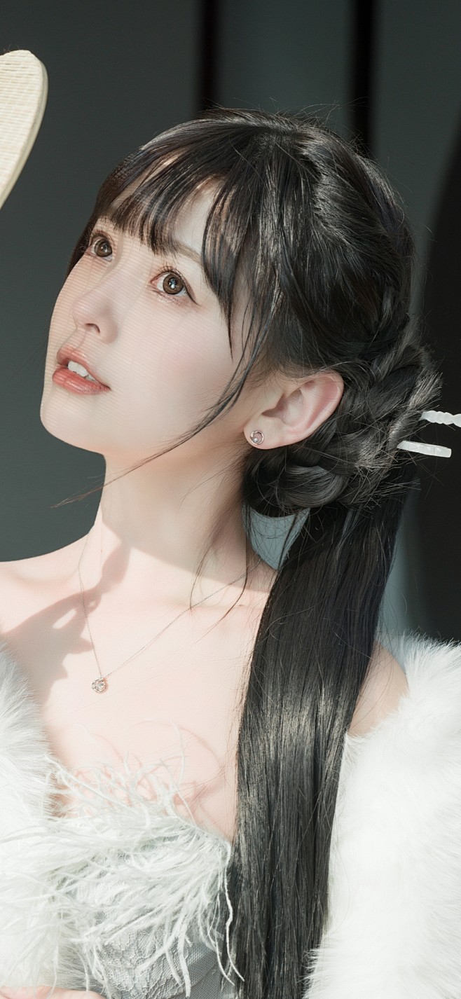 天青色
采集@别致的七
md：钟曼菲