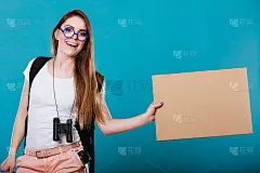 搭顺风车的女人，你的短信是空白的。