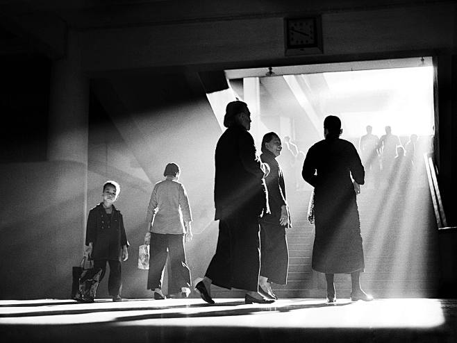 #ThroughTheirEyes：以黑...