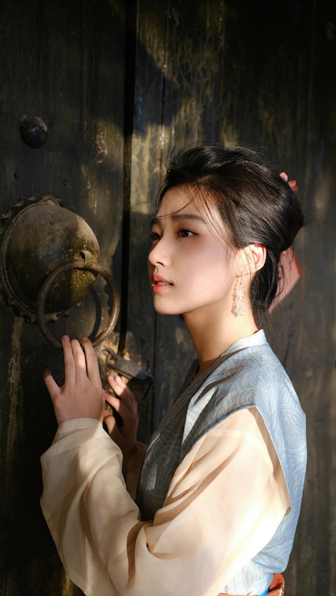 卢昱晓