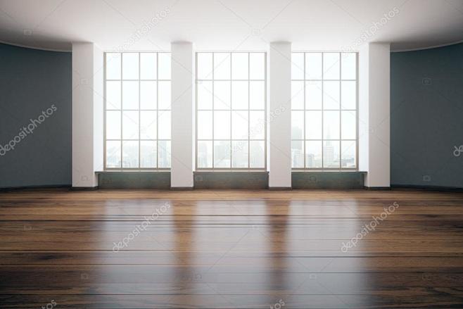 现代没有家具的房间木地板与 window...