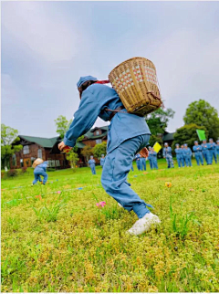 一张五块采集到红色