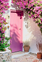A pink door is the ultimate front door dream: 