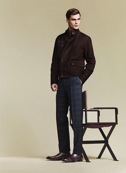 在路上 打开dunhill的2014秋冬...