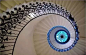 女王行宫
女王行宫毗邻国立海事博物馆，这是英国最早的巴洛克式建筑。螺旋楼梯扶手上镶嵌着郁金香，所以，这个楼梯有“郁金香”楼梯之称。1966年曾在这里拍摄了神秘人赢得著名照片--郁金香幽灵。