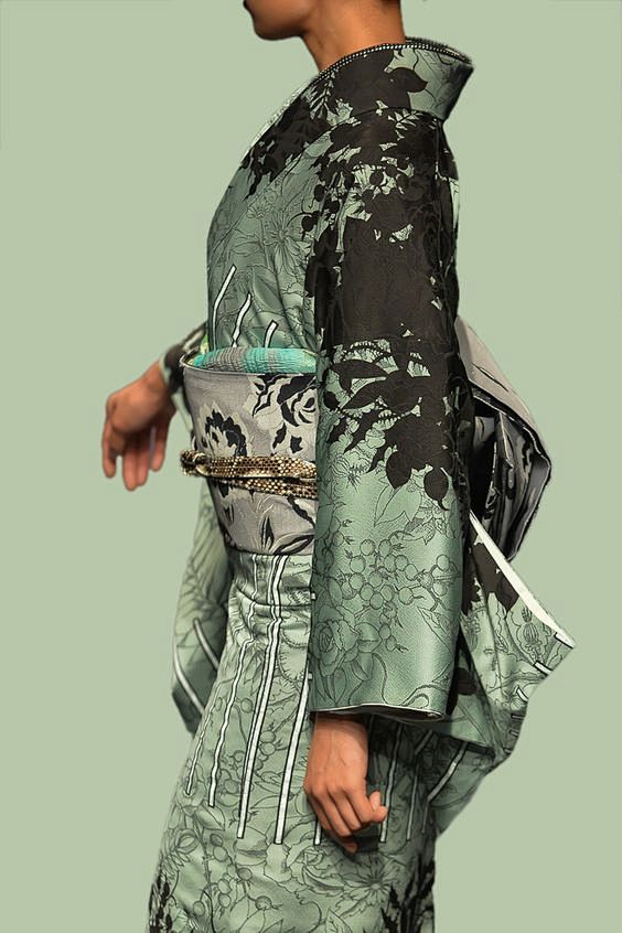 The Kimono Gallery :...