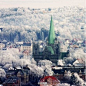 #途客圈旅游目的地推荐#这是雪国么.美的令人窒息.令人爱上冬天. (于挪威) http://t.cn/zOqap3Q @途客圈