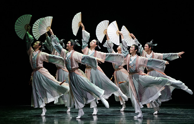 第十一届中国舞蹈“荷花奖”古典舞评奖举行...