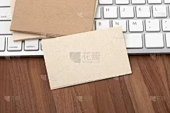 键盘上的环保名片