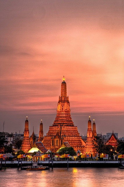 在日落黎明寺，曼谷，泰国