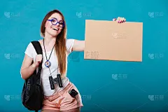 搭顺风车的女人，你的短信是空白的。