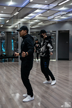 FzzzFzzz采集到Kinjaz