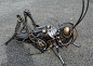 说起来，蚱蜢本来就是一种自带蒸汽朋克属性的昆虫呀～ 钢铁雕塑作品来自Alan Williams