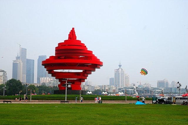 午饭过后，来到青岛的另一个地标——五四广...