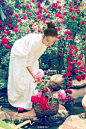 孔雀女王杨丽萍月亮宫深度曝光，美哭！