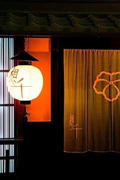 一颗开满花的树采集到招牌