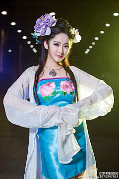 蓝宝石66669999采集到美女3