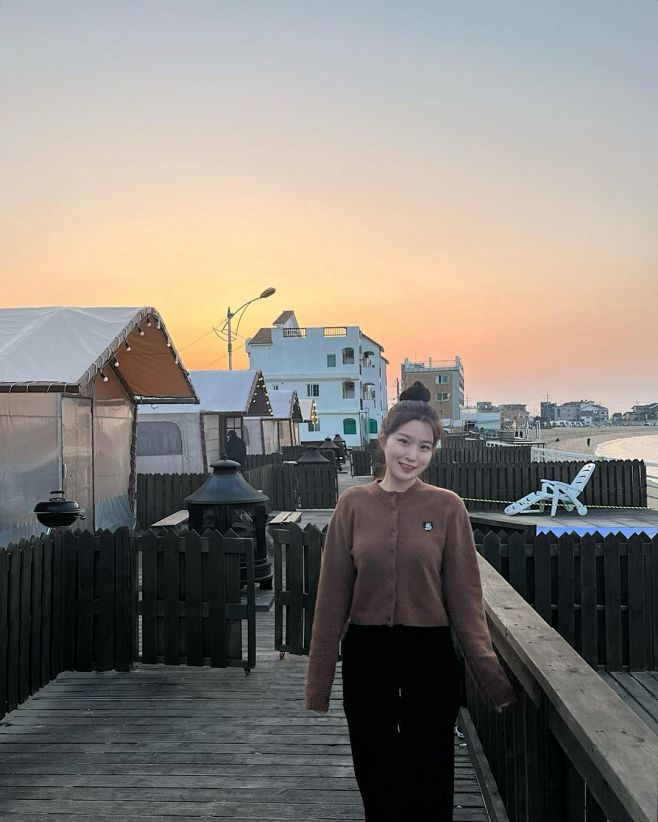 Photo shared by 수지...